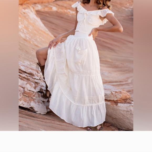 Joyfolie Angelica skirt(with pockets) and top set Medium - Picture 5 of 7